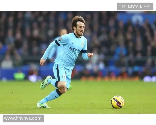 足球许辉：从绿茵场上的拼搏到人生舞台的精彩转身